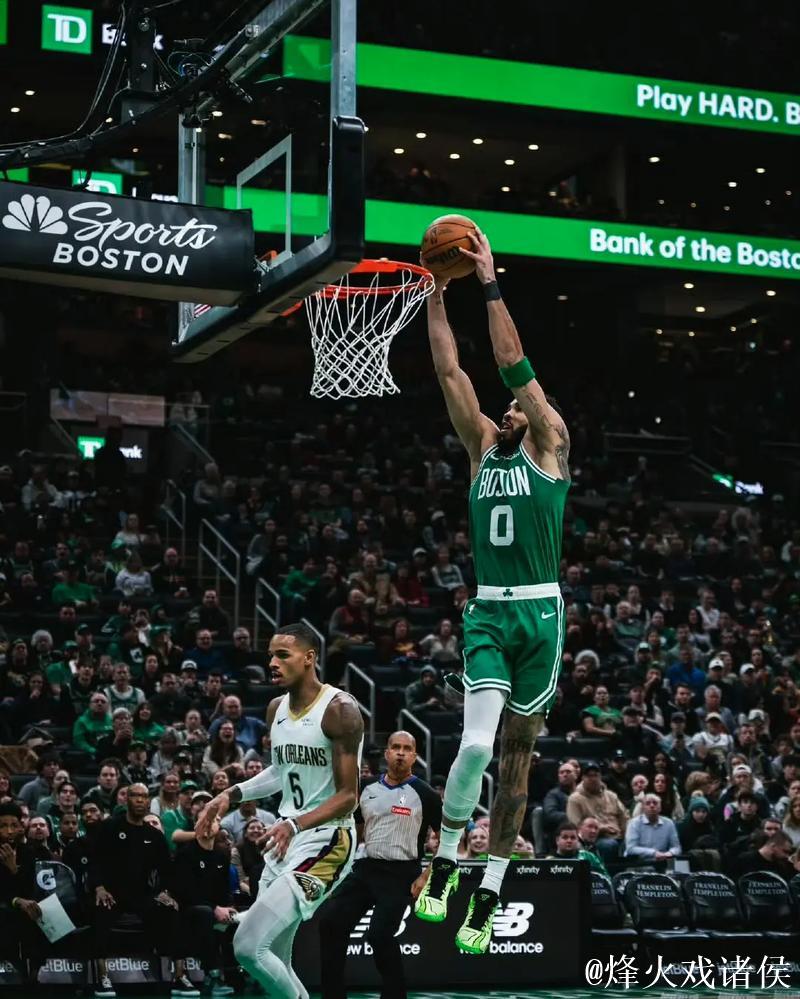 塔图姆34+10助绿军险胜雄鹿豪取3连胜，76人击败魔术延续强势